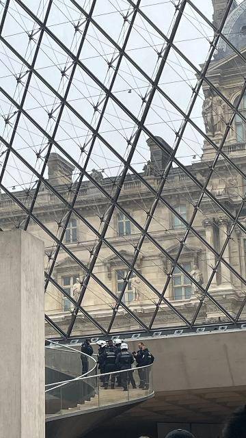 旅法学者亲历卢浮宫劫案:安保未到位,嫌犯精准下手