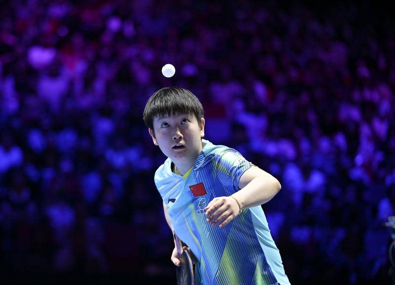 单打世界杯:孙颖莎4-2逆转蒯曼进八强 王艺迪4-1张本美和